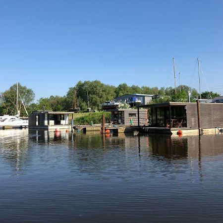 Hausboot Resort Nordseekueste ヴィルヘルムスハーフェン エクステリア 写真
