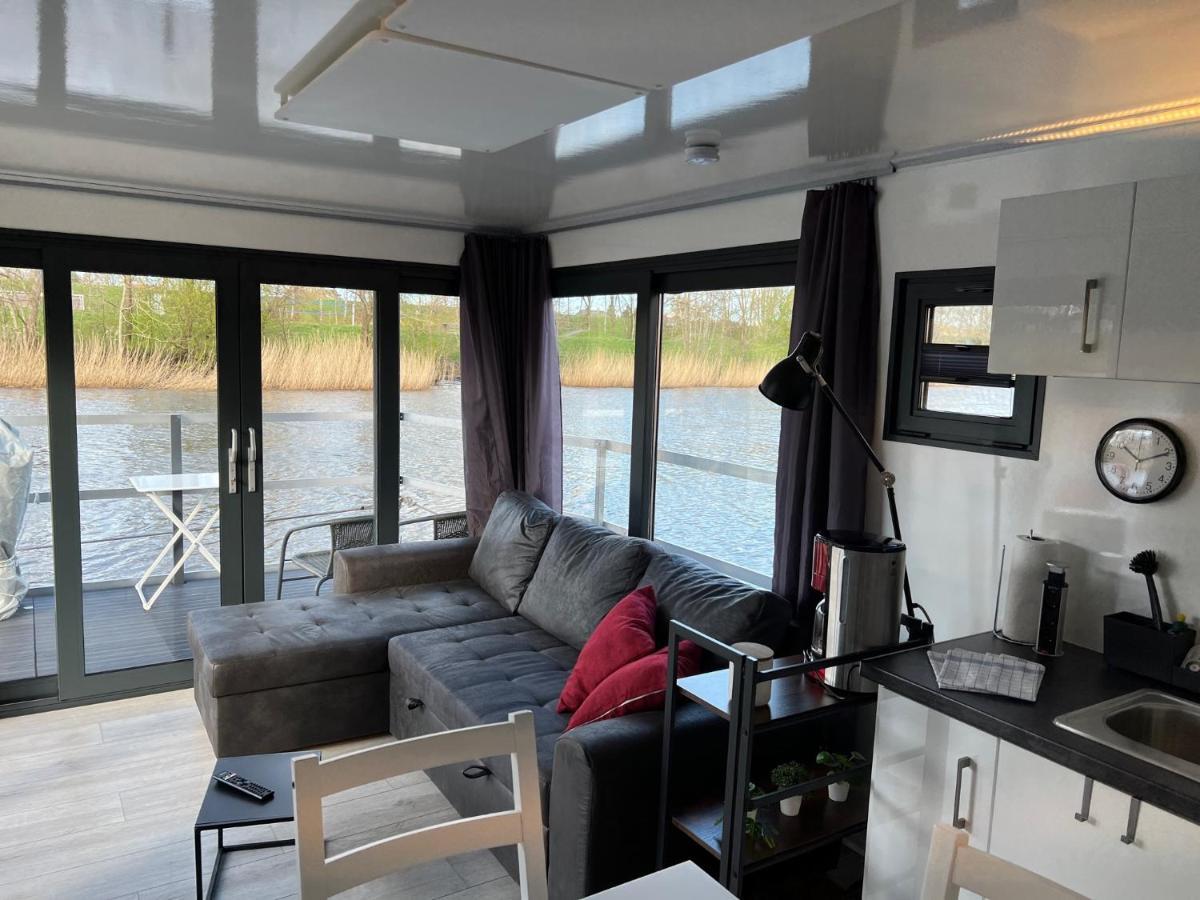Hausboot Resort Nordseekueste ヴィルヘルムスハーフェン エクステリア 写真