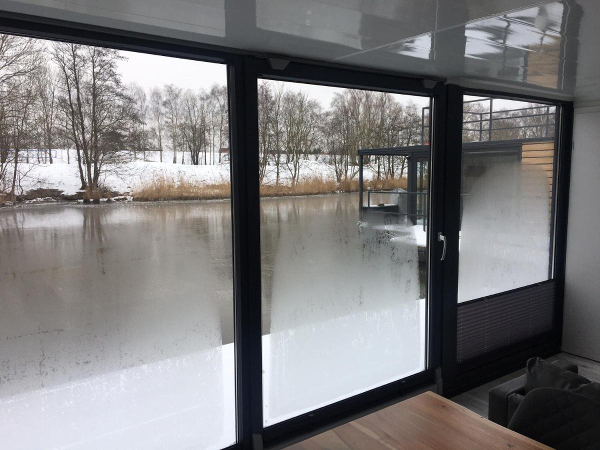 Hausboot Resort Nordseekueste ヴィルヘルムスハーフェン エクステリア 写真