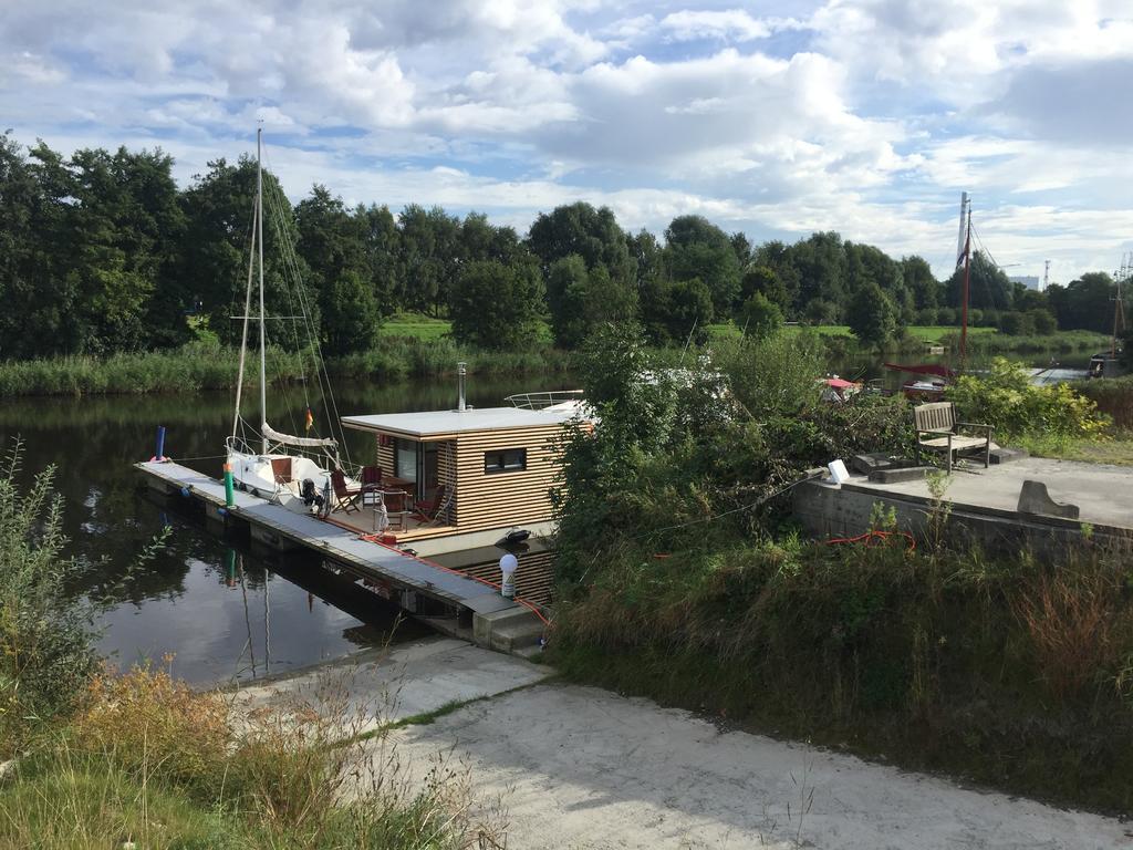 Hausboot Resort Nordseekueste ヴィルヘルムスハーフェン エクステリア 写真