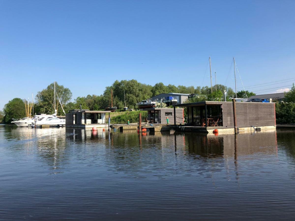 Hausboot Resort Nordseekueste ヴィルヘルムスハーフェン エクステリア 写真
