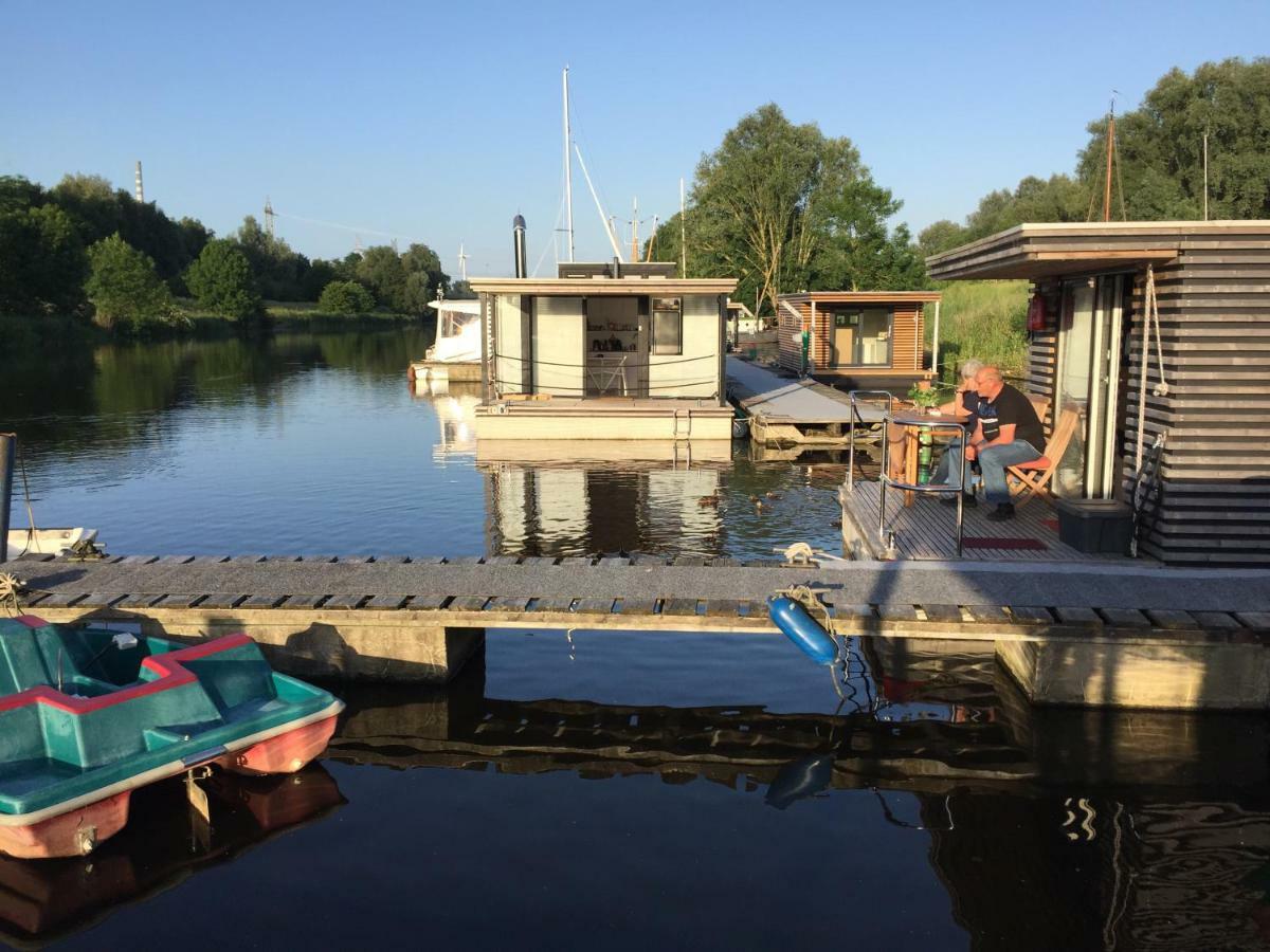 Hausboot Resort Nordseekueste ヴィルヘルムスハーフェン エクステリア 写真