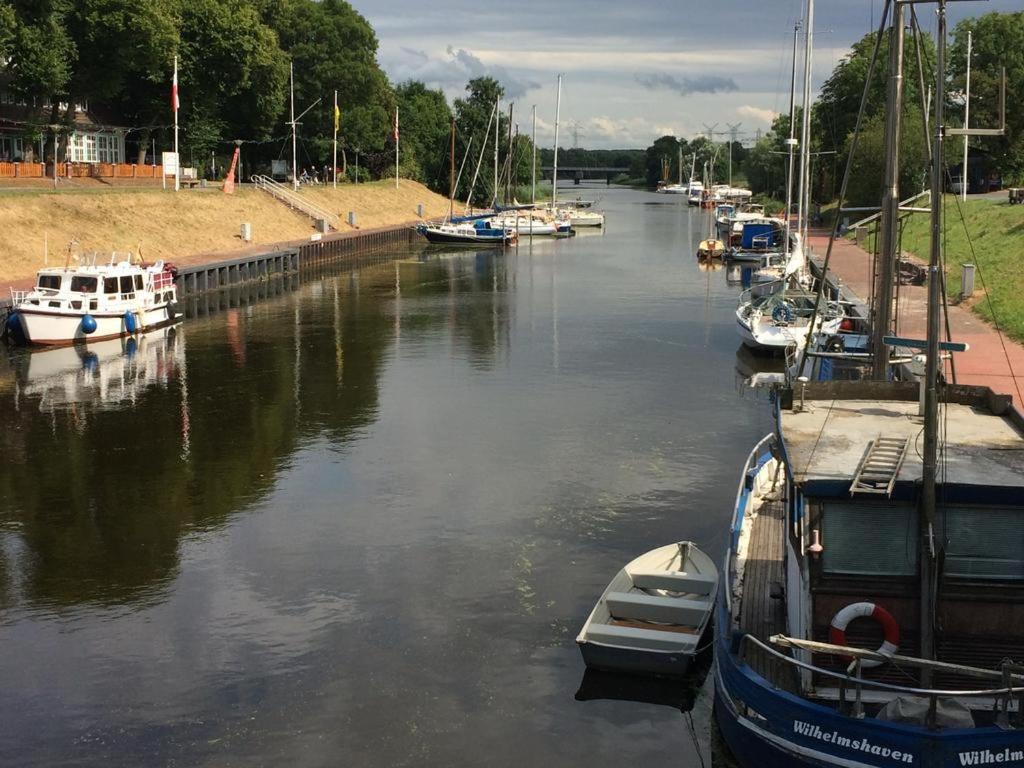 Hausboot Resort Nordseekueste ヴィルヘルムスハーフェン エクステリア 写真